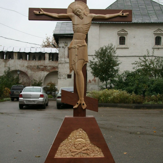 Крест-голгофа в Храме иконы Тихвинской Божией Матери