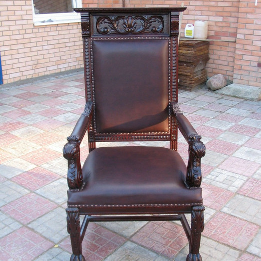 Реплика трона 19 века